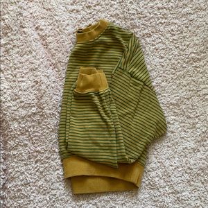 Yellow and green striped cropped top✨💚